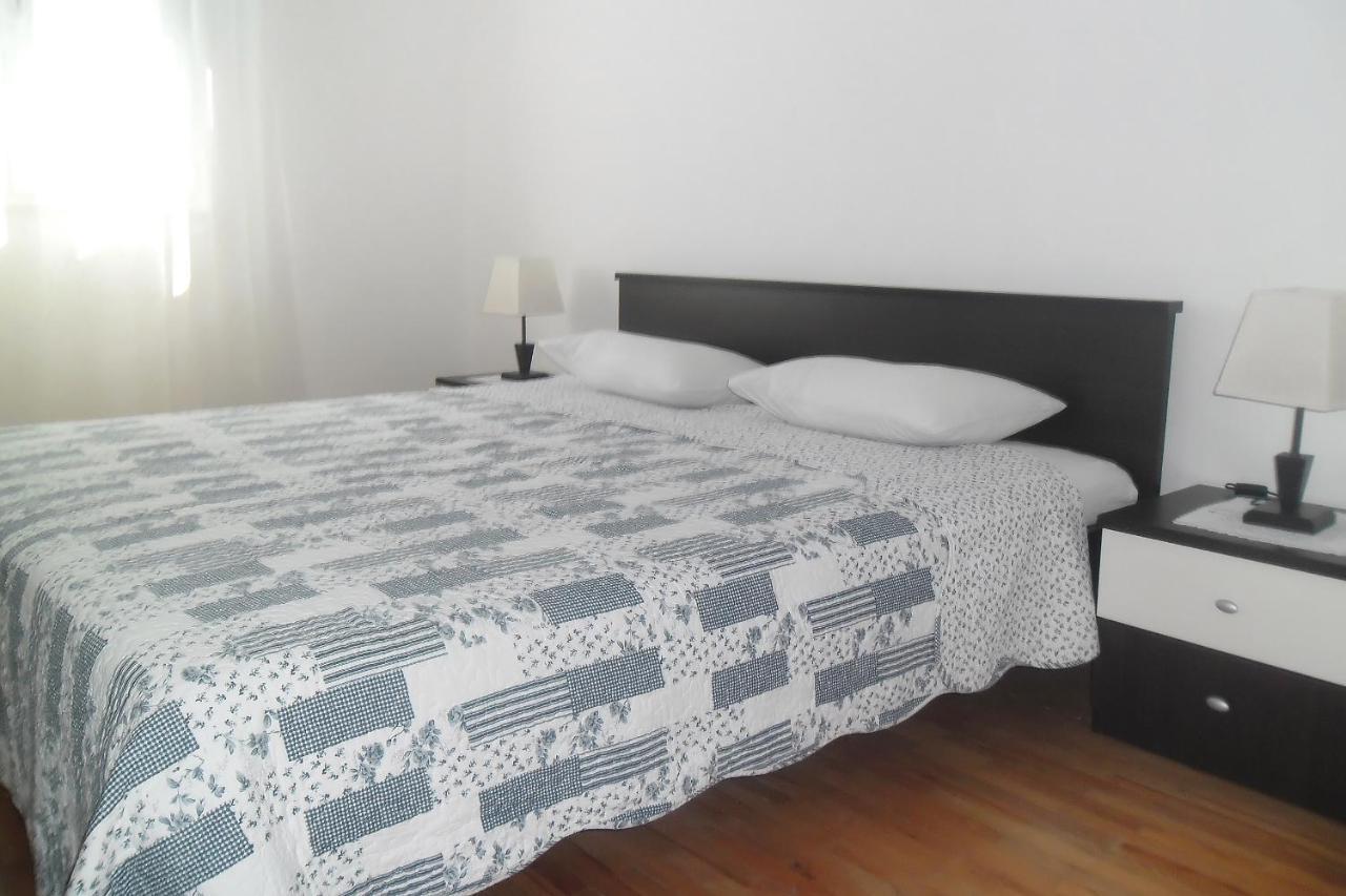 Apartments By The Sea Splitska, Brac - 2923 Postira Ngoại thất bức ảnh