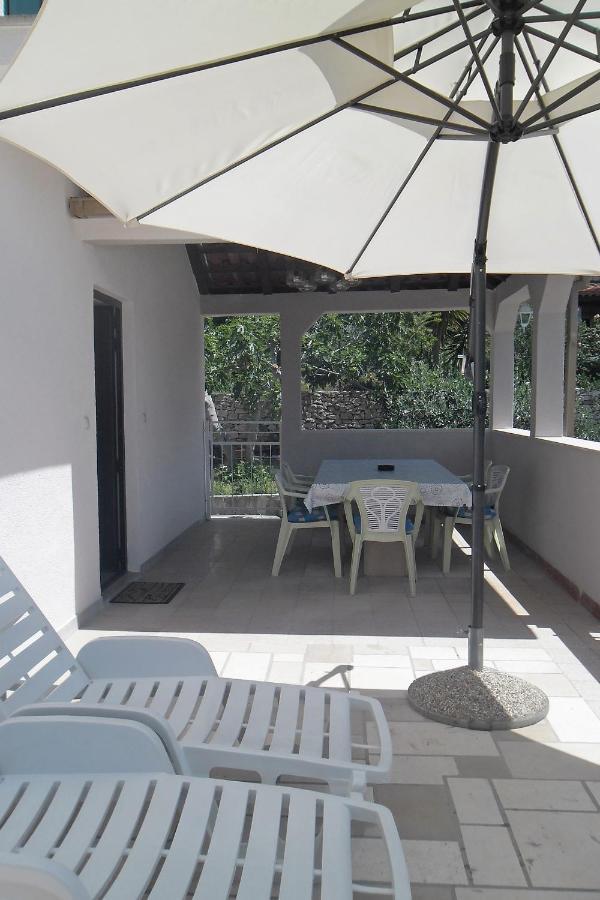 Apartments By The Sea Splitska, Brac - 2923 Postira Ngoại thất bức ảnh
